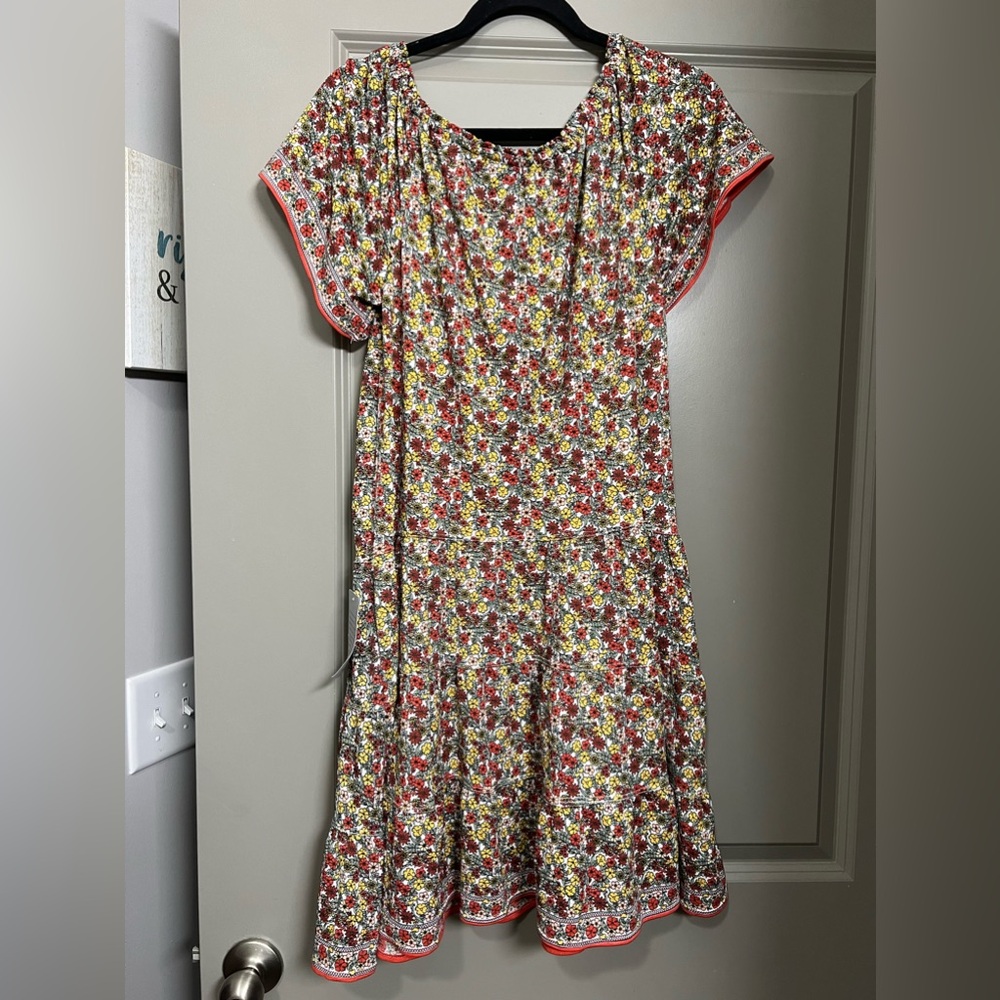 NWT Max Studio Red Floral Tiered Midi Dress Size Large - Picture 4 of 8